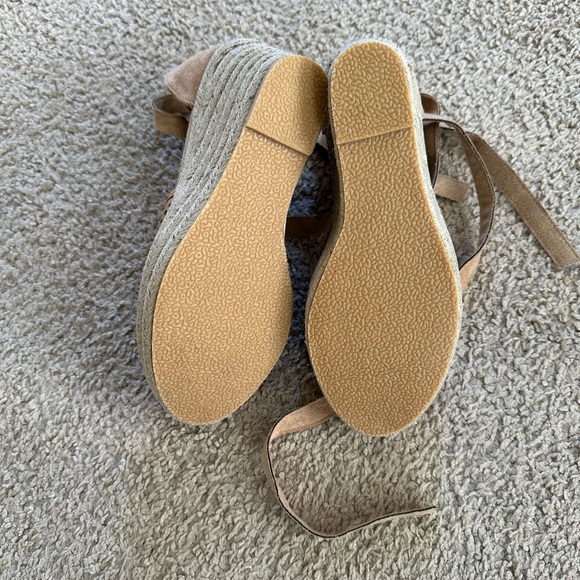 JUTI Heels - Picture 3 of 4